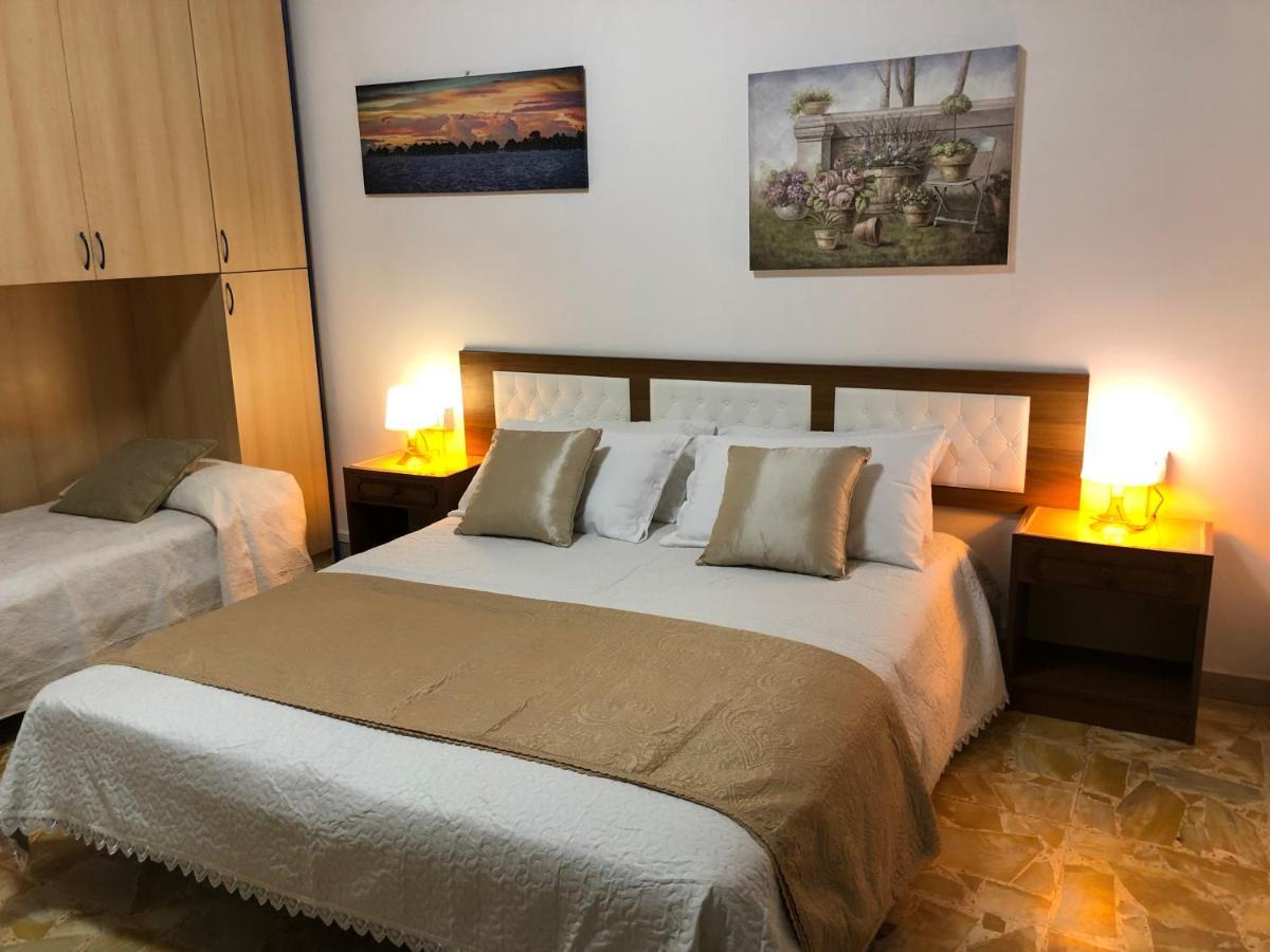 Le Terrazze Hotel แฟร์รารา ภายนอก รูปภาพ
