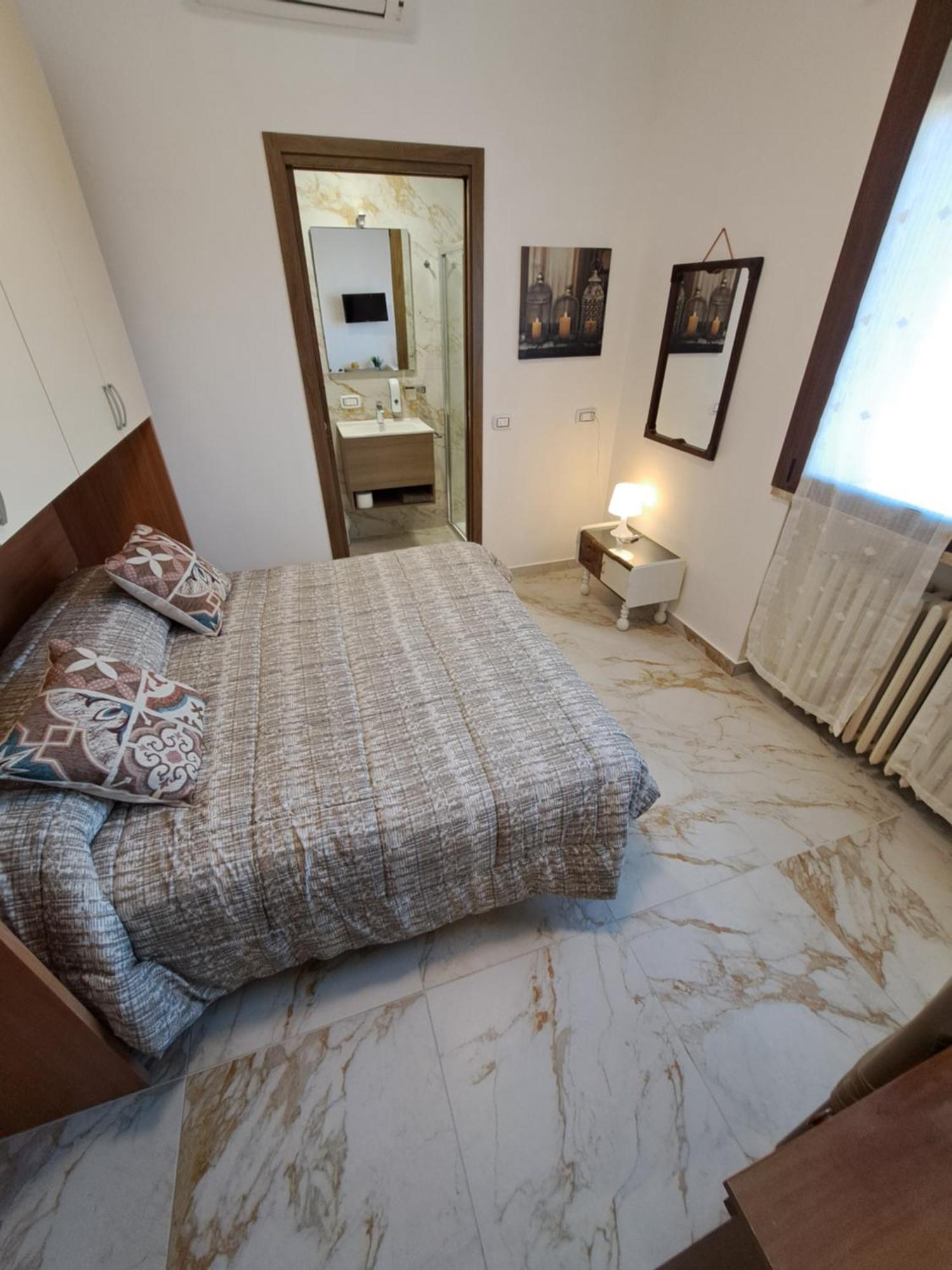 Le Terrazze Hotel แฟร์รารา ภายนอก รูปภาพ